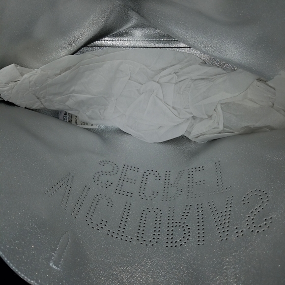 VICTORIA'S SECRET - NWT - Wht & metallic silver - Picture 6 of 8